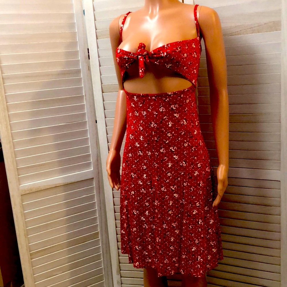 Pretty Little Thing Dress - Picture 1 of 10